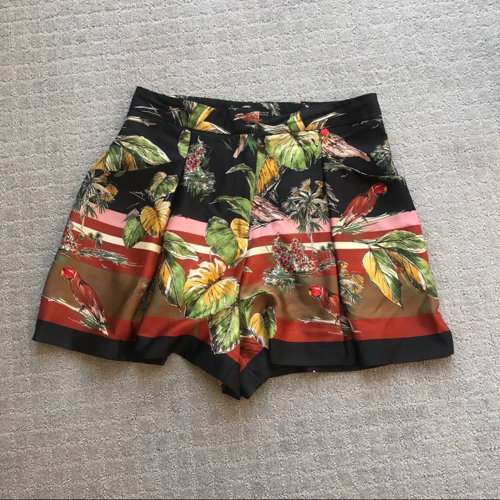 Tropical print shorts by Zara